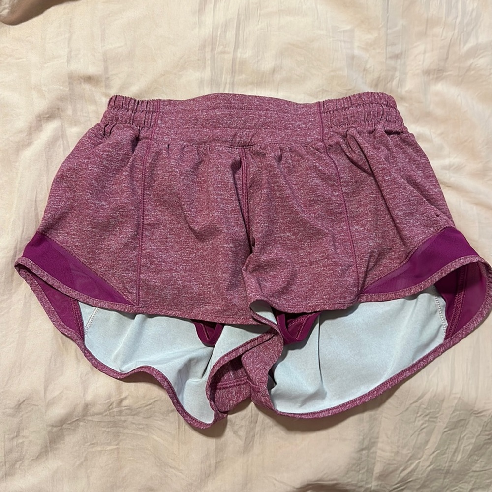 Lululemon hotty hot short 2.5